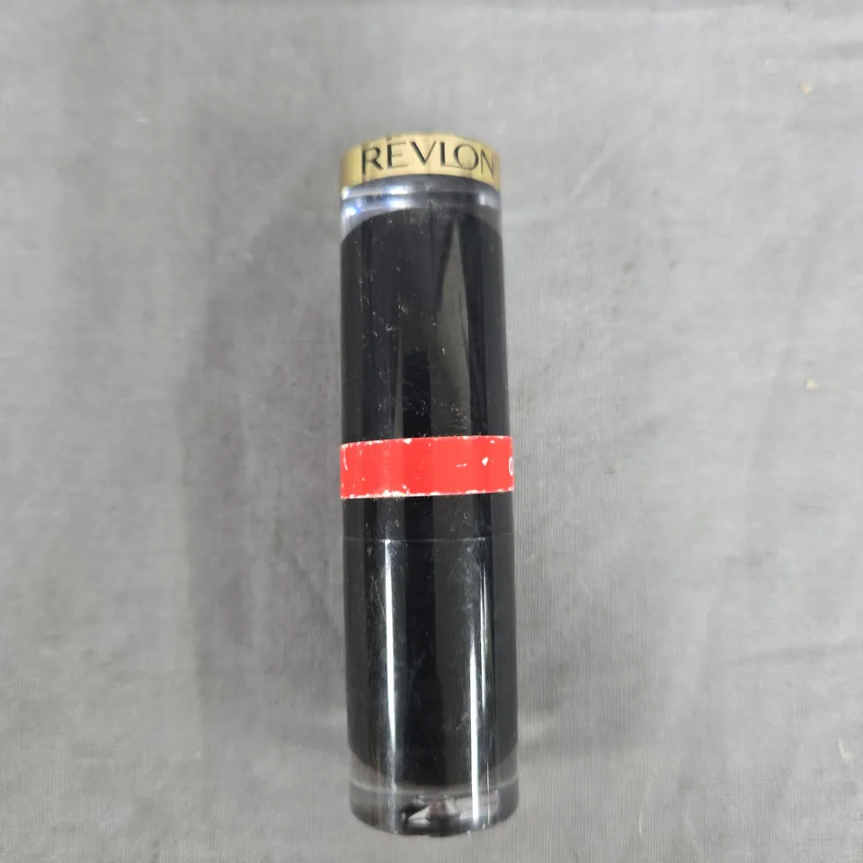 BOX OF APPROXIMATELY 70 REVLON SUPER LUSTROUS LIPSTICKS – SHADE 005 FIRE & ICE (NEW SHINE)