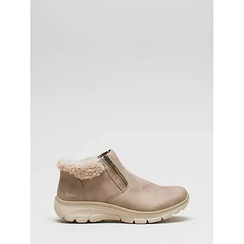 SKECHERS EASY GOING WATER RESISTANT BOOTS TAUPE SIZE 6