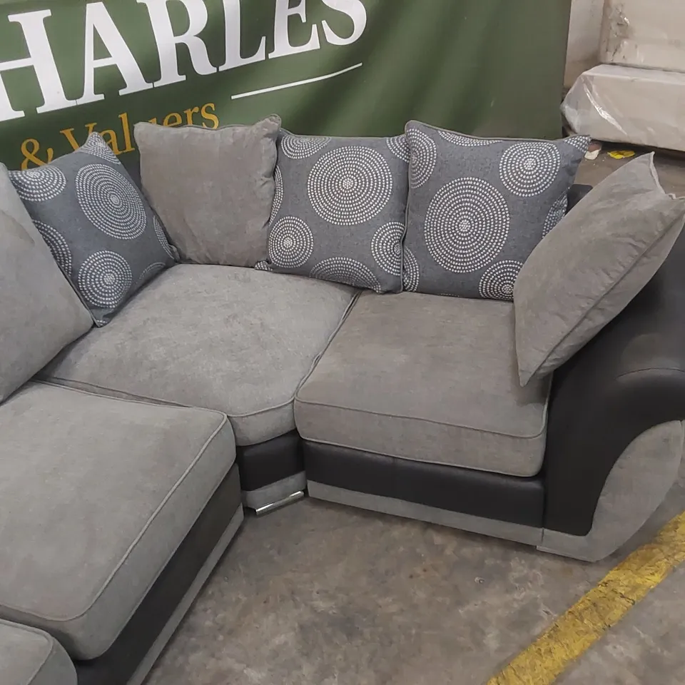 QUALITY DESIGNER UPHOLSTERED CORNER SOFA - BLACK & GREY