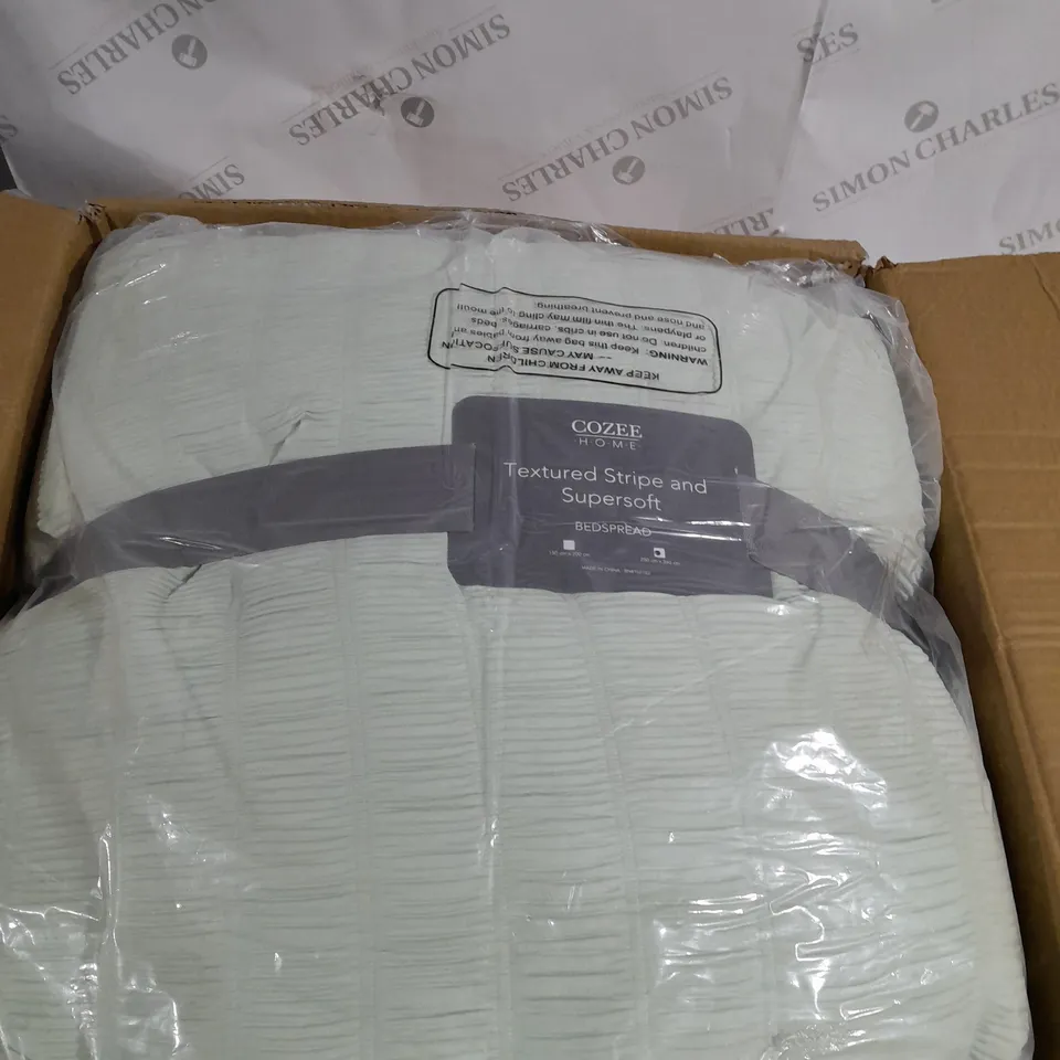 COZEE HOME TEXTURED STRIPE AND SUPERSOFT BEDSPREAD 