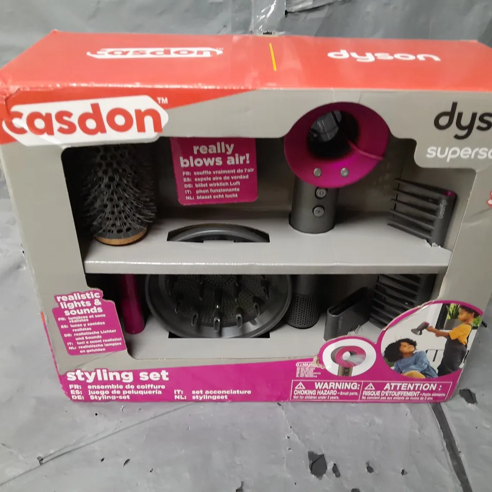 DYSON TOY HAIRDRYER SET