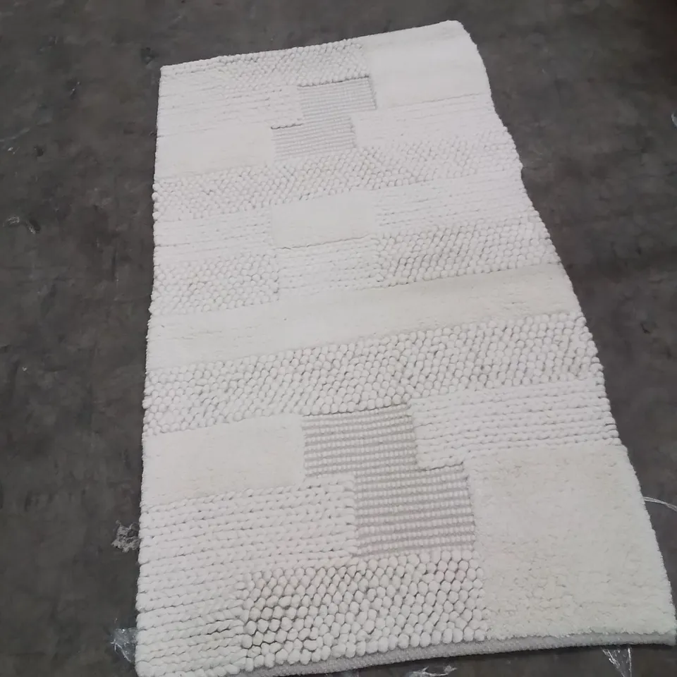 QUALITY DESIGNER AREA RUG - APPROXIMATELY 160X80CM