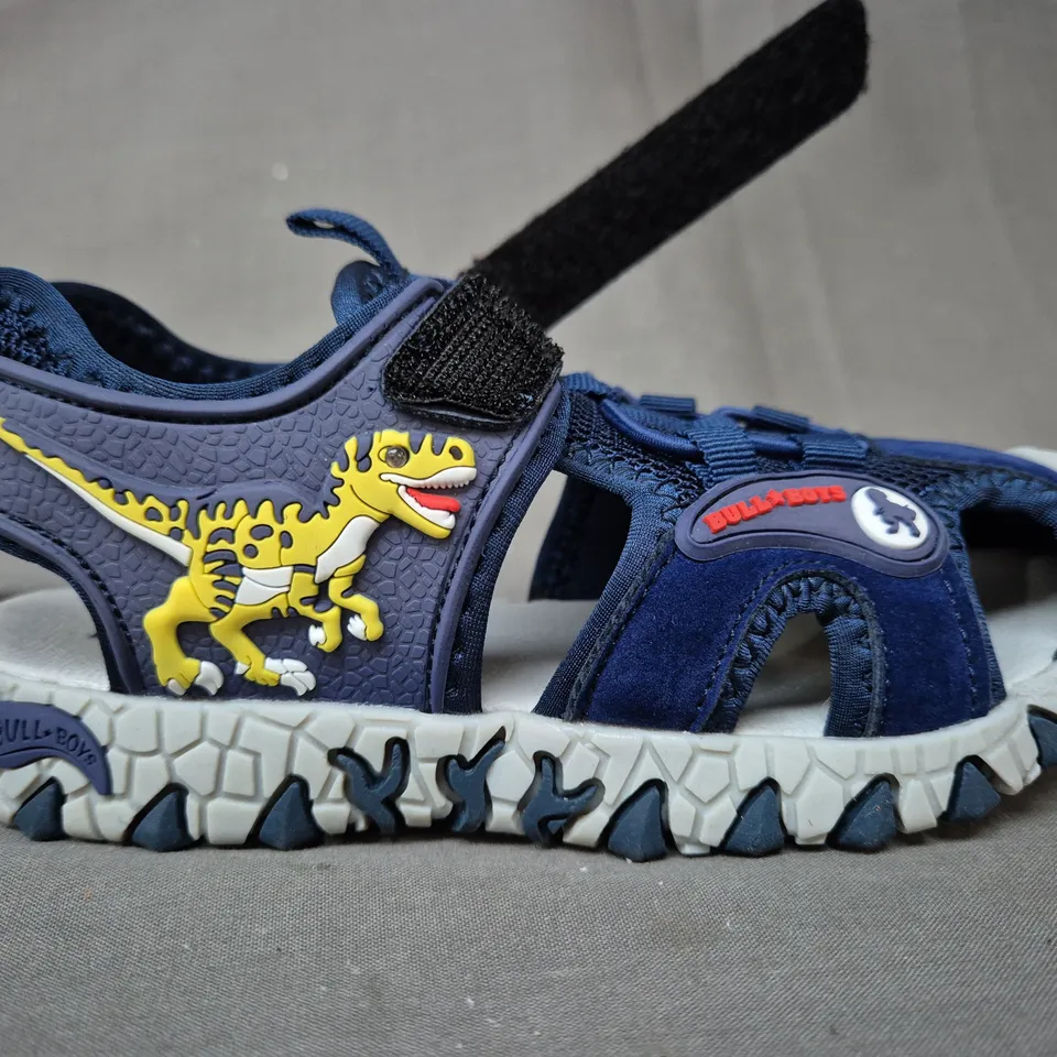 BOXED PAIR OF BULL BOYS KID'S DINOSAUR SANDALS IN NAVY SIZE 11