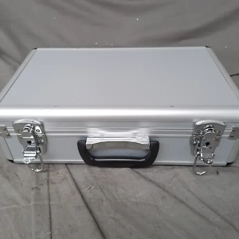 LOCKABLE FOAM PADDED FLIGHT CASE 