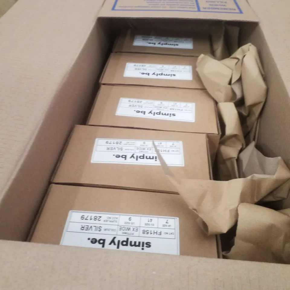 BOX CONTAINING APPROXIMATELY 5 PAIRS OF BRAND NEW SIMPLY BE SILVER DALLAS EX WIDE PENNY LOAFER - SIZE 7