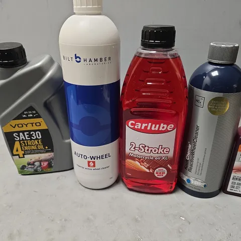 APPROXIMATELY 10 ASSORTED ITEMS TO INCLUDE - VOYTO SAE 30 4 STROKE ENGINE OIL ,CAR LUBE 2 STROKE MOTORCYCLE OIL XL ETC
