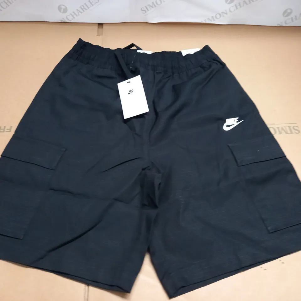 NIKE LOOSE FIT BLACK SHORTS - S