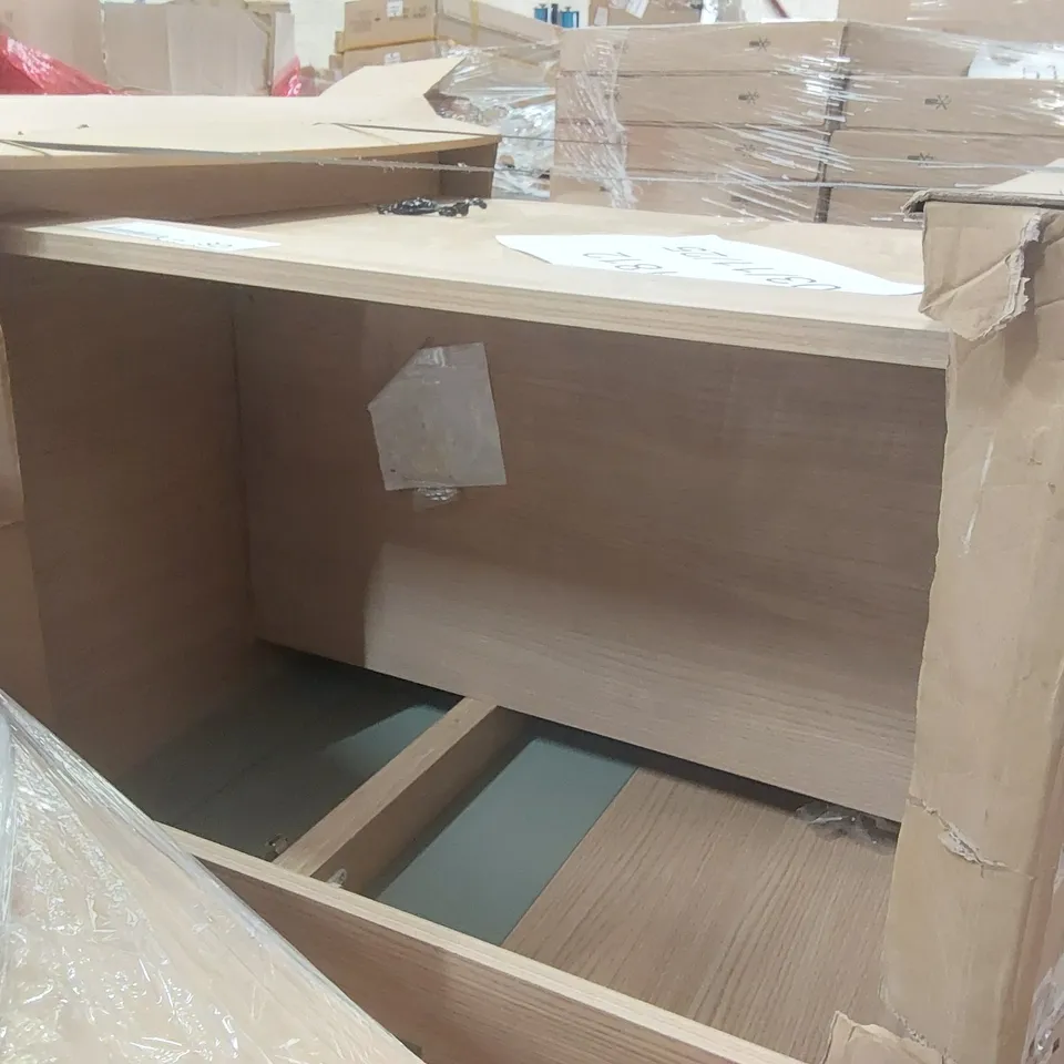 PALLET CONTAINING A LARGE QUANTITY OF ASSORTED FURNITURE PARTS INCLUDING: FURNITURE CARCASS, CURVED PLINTHS 