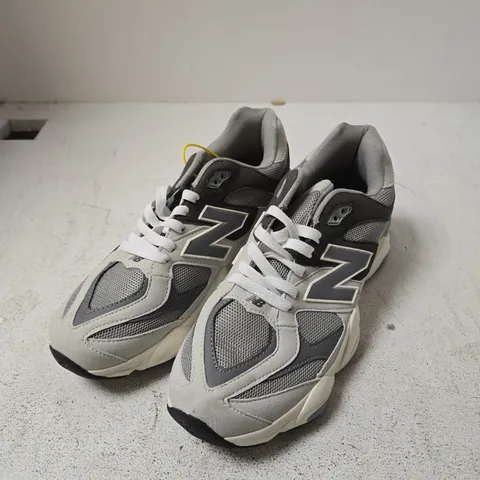 NEW BALANCE U9060BLK TRAINERS – UK 9