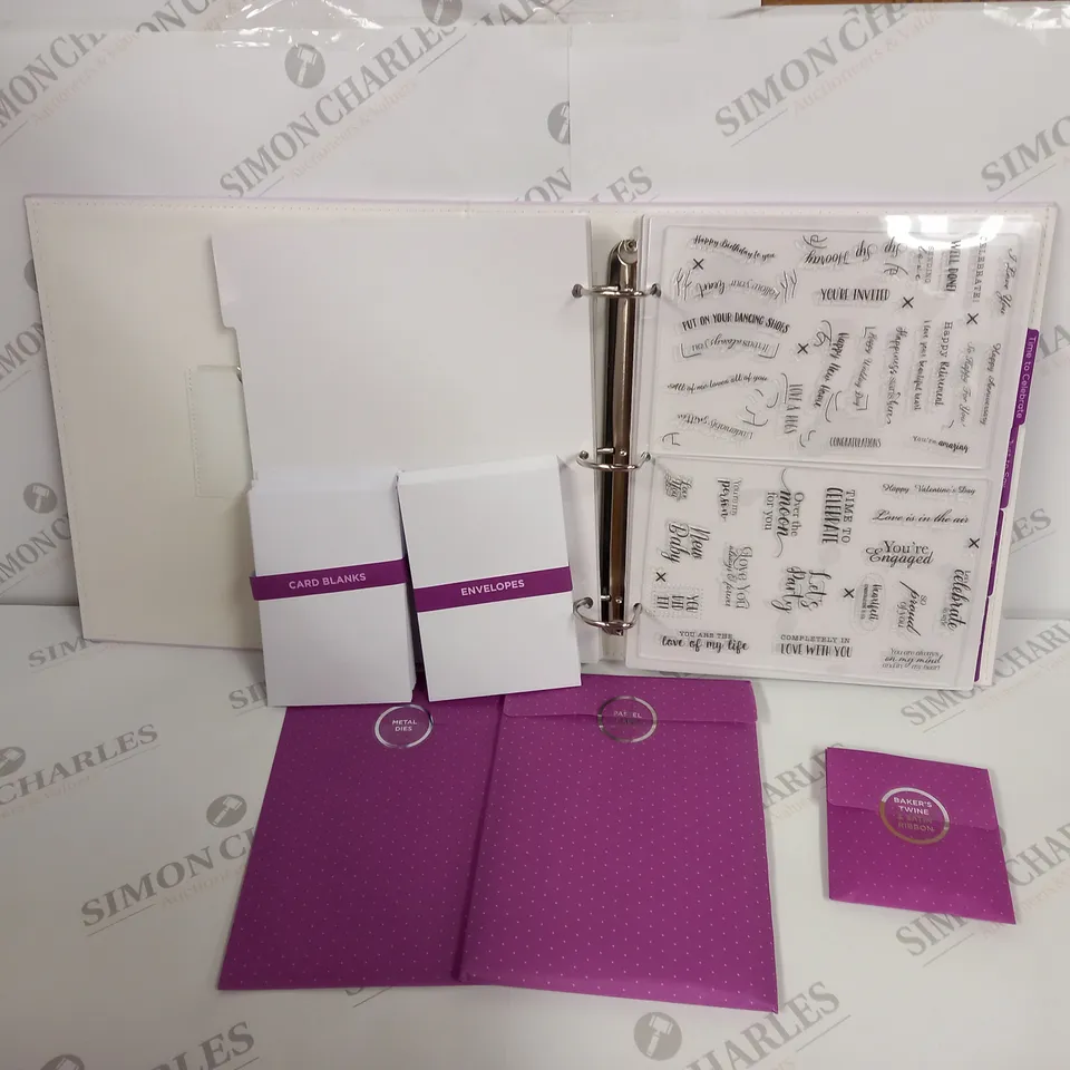 CRAFTERS COMPANION SAY IT WITH STYLE STAMP AND DIE SENTIMENT KIT