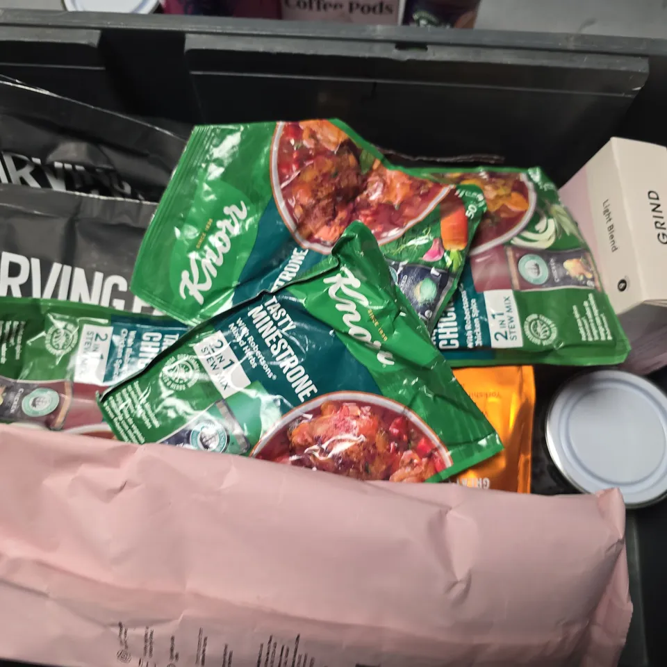APPROXIMATELY 12 ASSORTED FOOD & DRINK ITEMS TO INCLUDE - FRUIT SHOOT , GRIND HAZELNUT ETC