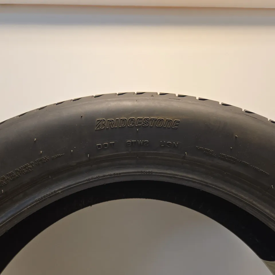 BRIDGESTONE ALENZA 245/50R19 TYRE – 105W TYRE