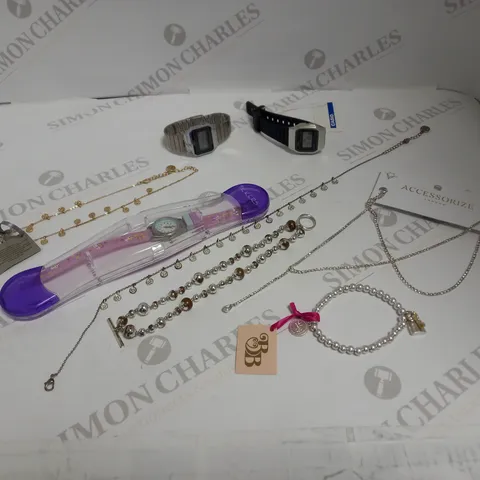 LOT OF 8 JEWELLERY ITEMS