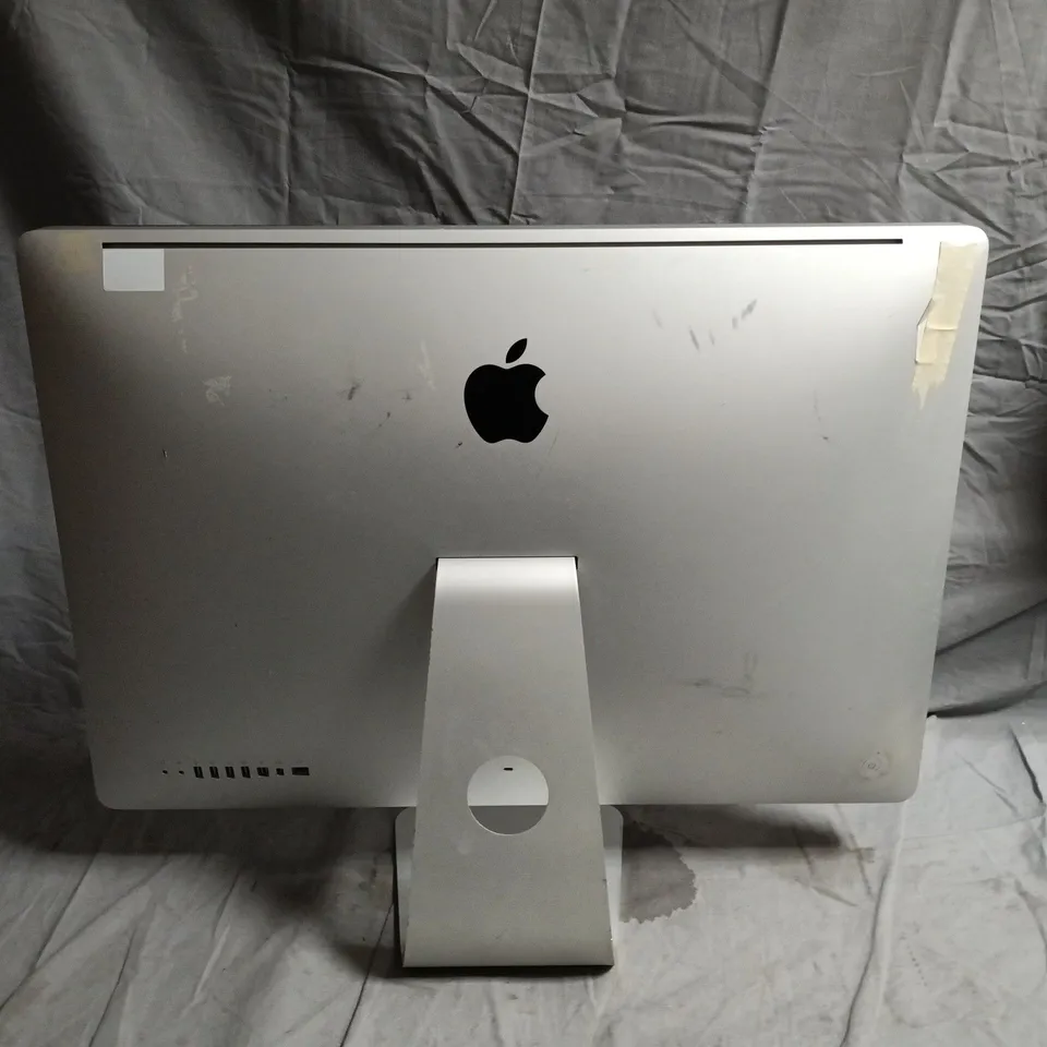 UNBOXED APPLE IMAC 10 ALL IN ONE COMPUTER - 1/A1312
