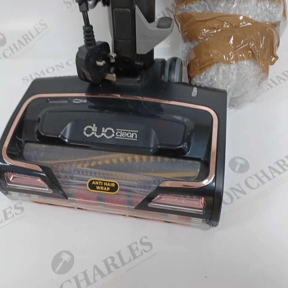 SHARK CORDED STICK VACUUM HZ500UKT - COLLECTION ONLY