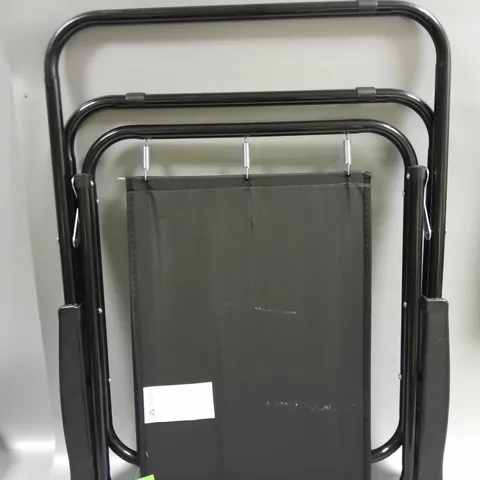 UNIBOS BLACK CONTRACT CHAIR
