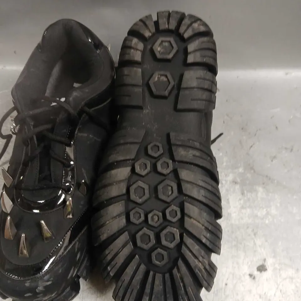 KOI BLACK TRAINERS SIZE 11