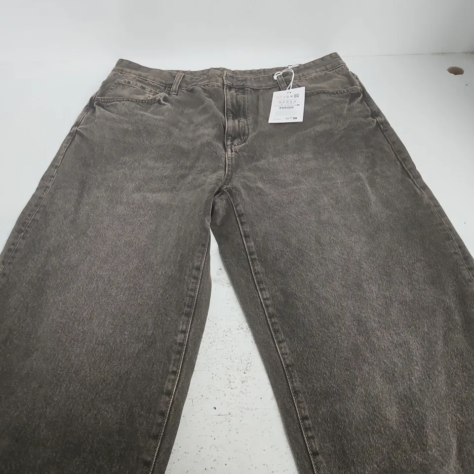 PULL&BEAR BAGGY FIT JEANS – MEN'S DENIM, UK 36 (EU 46 / US 36)