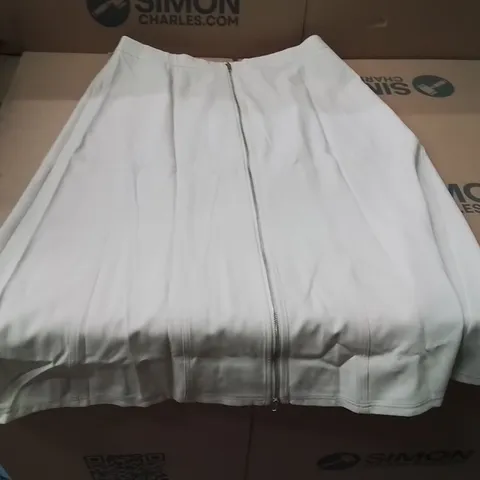 BOXED BRAND NEW APPROXIMATELY 8 JD WILLIAMS UTILITY MAXI SKIRT TAUPE SIZE 18