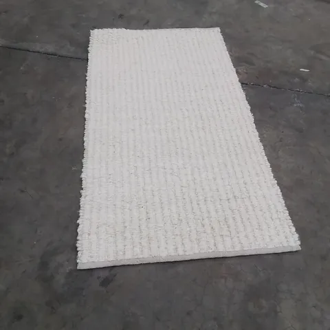 QUALITY DESIGNER AREA RUG - APPROXIMATELY 170X80CM