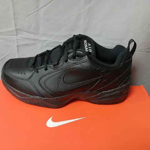 NIKE AIR MONARCH IV SNEAKERS – BLACK, US 9.5 (UK 8.5 / EUR 43) – BOXED