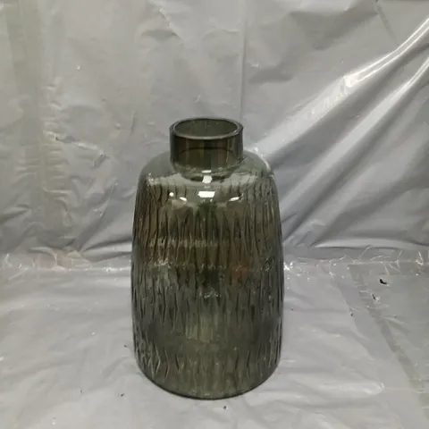 BOXED ETCHED GLASS VASE