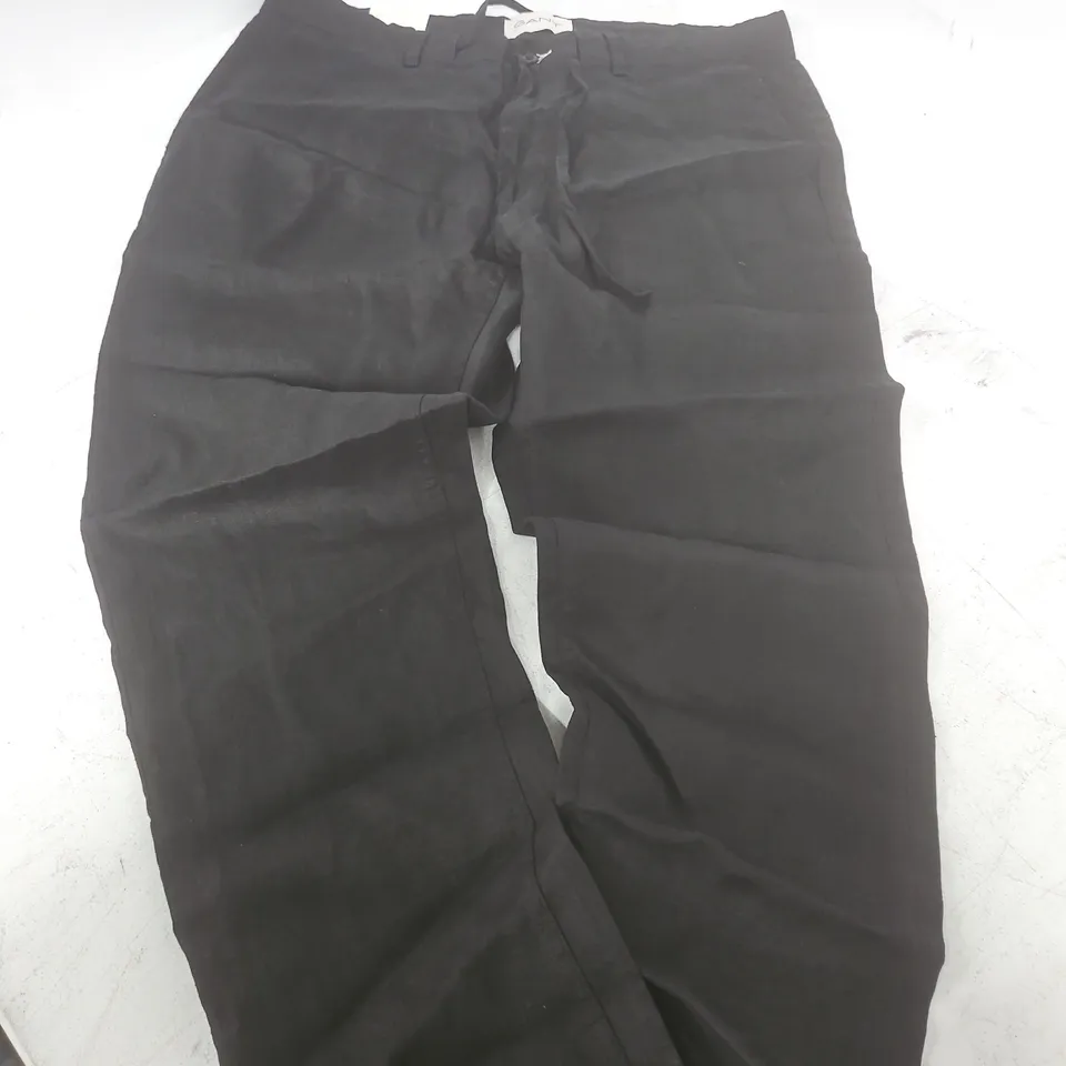 GANT RELAXED LINEN DS PANTS – BLACK, SIZE L