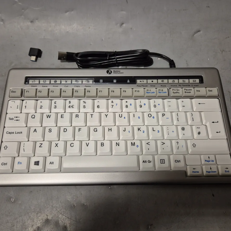 BOXED BAKKERELKHUIZEN S-BOARD 840 COMPACT KEYBOARD