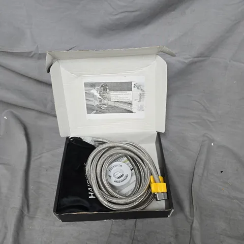 ICONIC BRANDED BATHROOM FITTINGS: BRAIDED HOSE WITH BRASS CONNECTOR AND ICONIC BRAND TAP – BOXED 