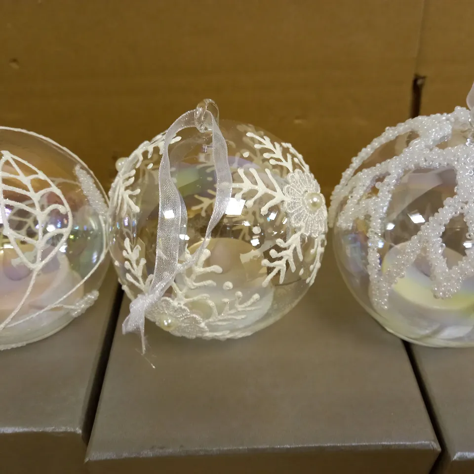 HOME REFLECTIONS SET PRE-LIT DELICATE TEALIGHT BAUBLES