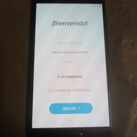 SAMSUNG GALAXY A3 SMARTPHONE 