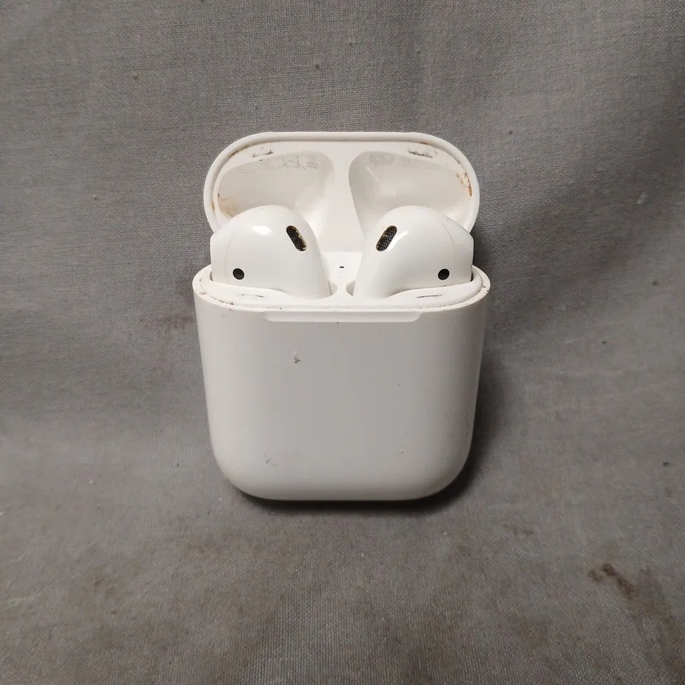 USED APPLE A1602 AIRPODS 