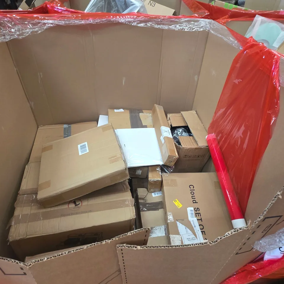 PALLET OF ASSORTED HOUSEHOLD GOODS AND PRODUCTS TO INCLUDE;INFARED COOKTOP,AREA RUG,PICTURE FRAME