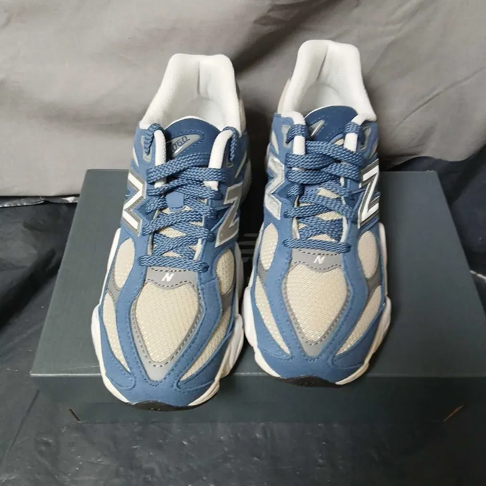 NEW BALANCE SNEAKERS – BLUE/GREY, UK 4.5 (US 5) – BOXED