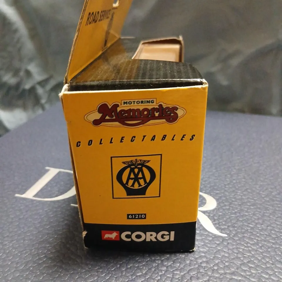 CORGI MEMORIES AA ROAD SERVICE DIE-CAST PICKUP TRUCK – BOXED (61210)