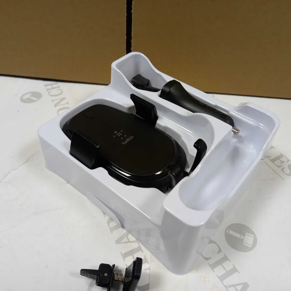 BELKIN BOOST CHARGE WIRELESS CAR CHARGER