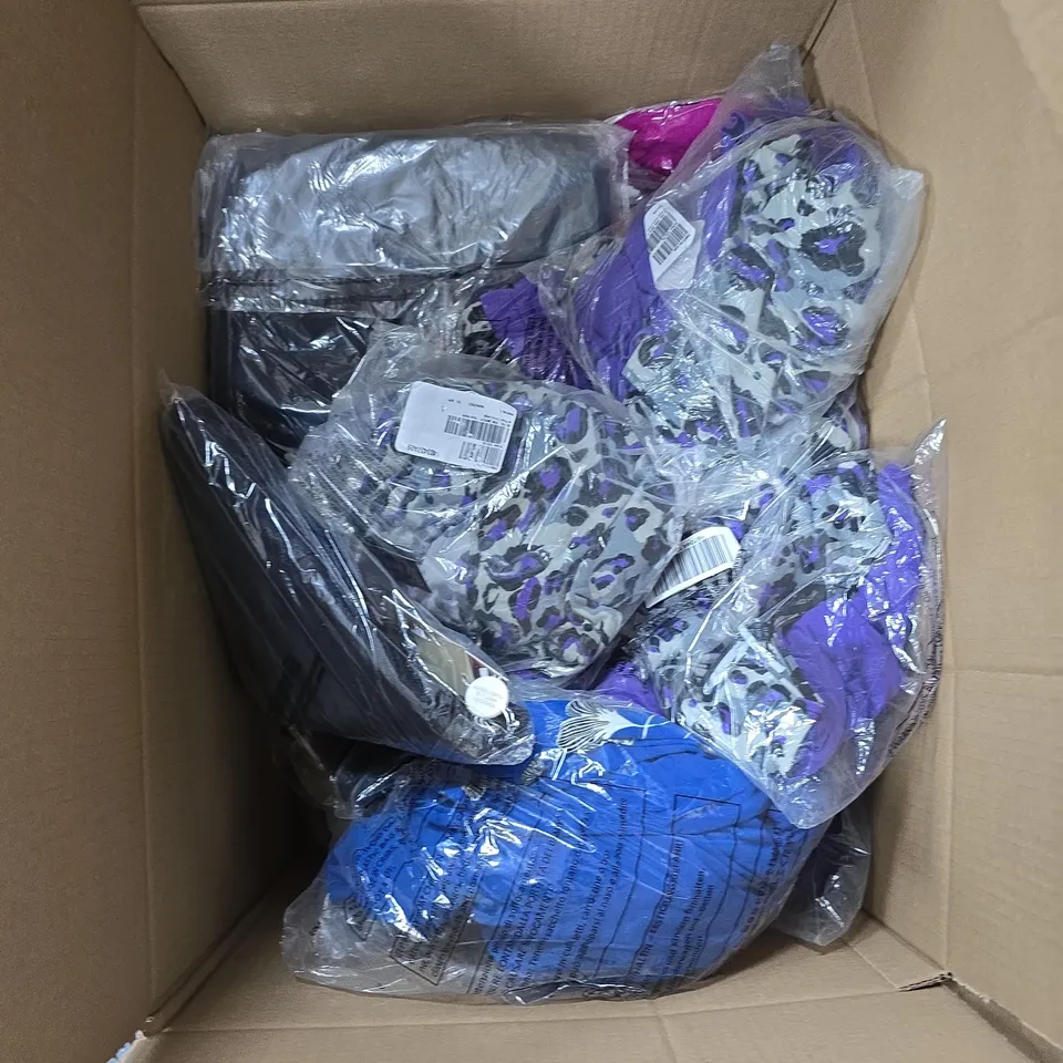 BOX OF APPROXIMATELY 20 ASSORTED CLOTHING ITEMS TO INCLUDE: APRICOT LEATHER LOOK PANTS SIZE S