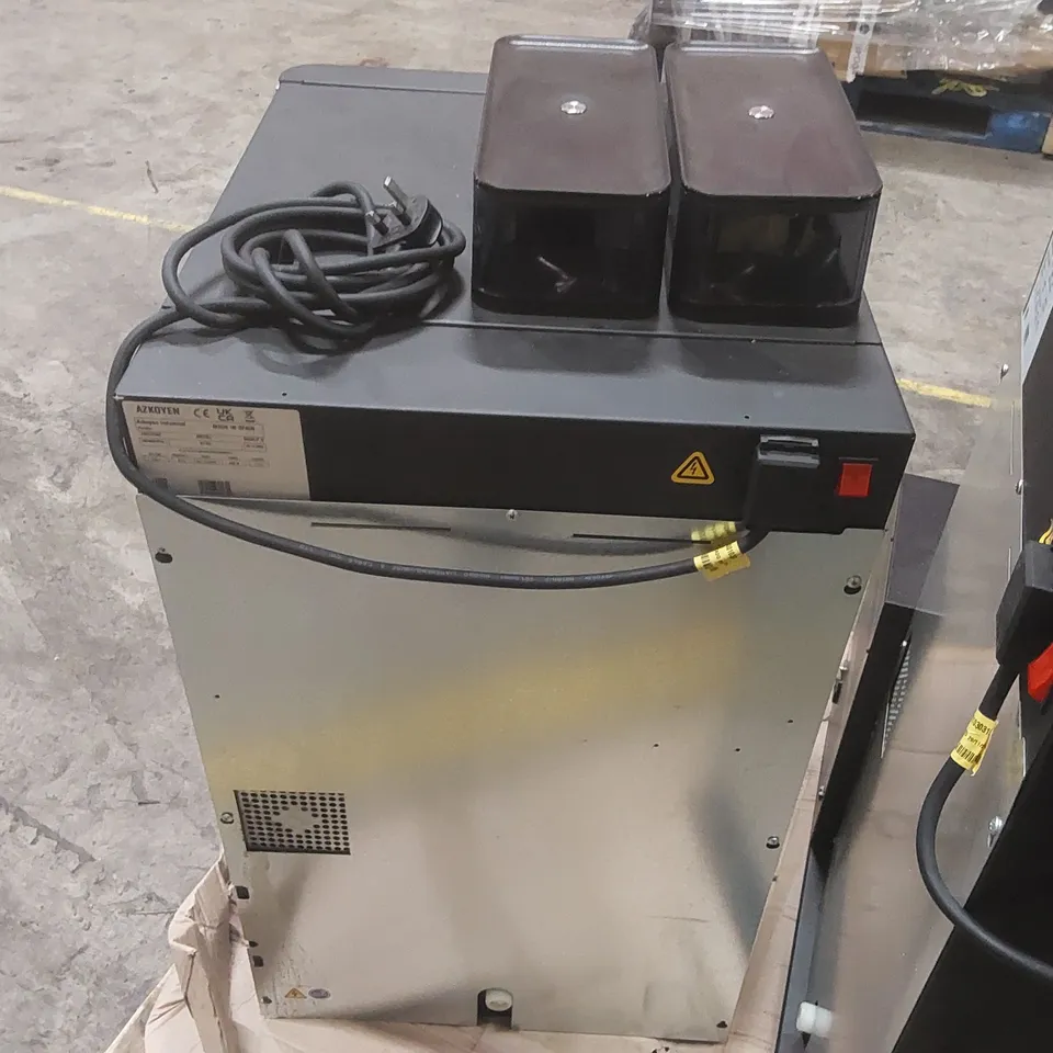 AZKOYEN VITRO COMMERCIAL COFFEE MACHINE