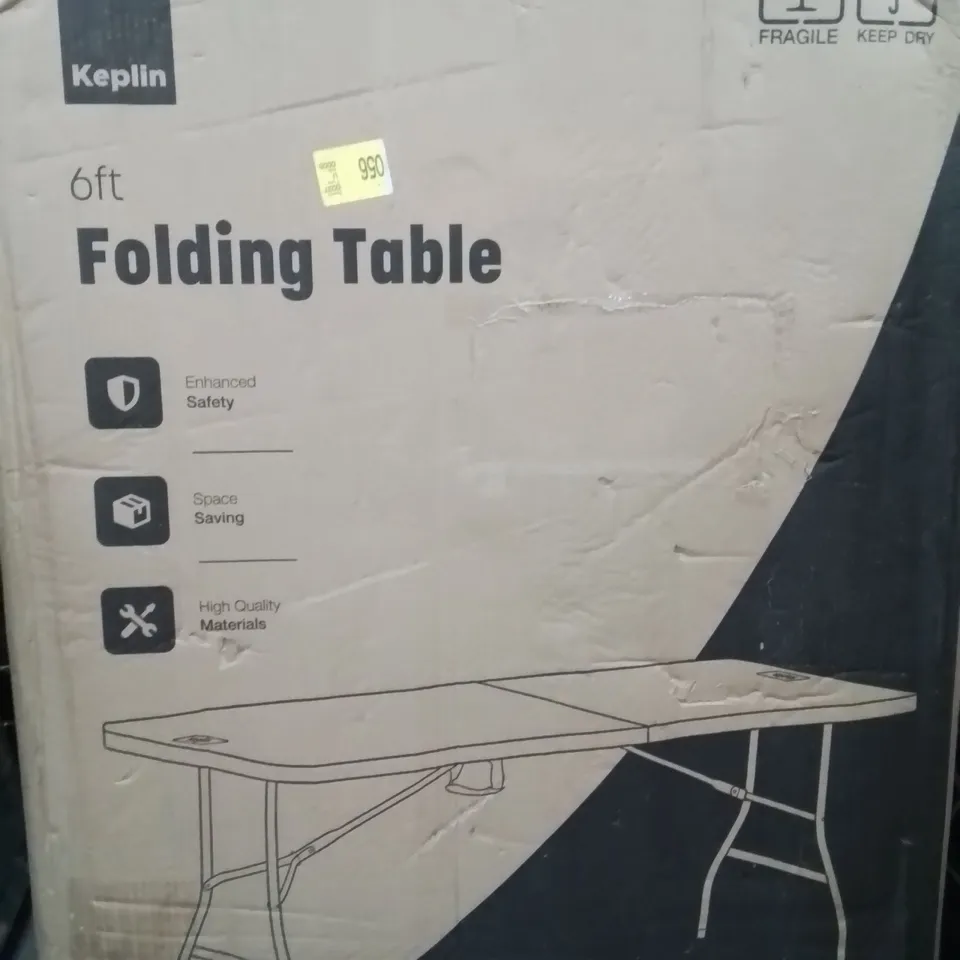 BOXED 6FT FOLDING TABLE