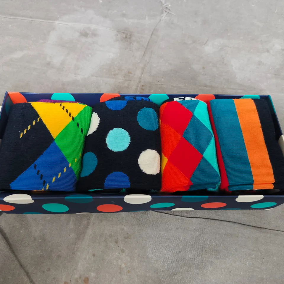 HAPPY SOCKS MULTICOLOR GIFT SET – 4 PAIRS ADULT CREW SOCKS (BOXED)