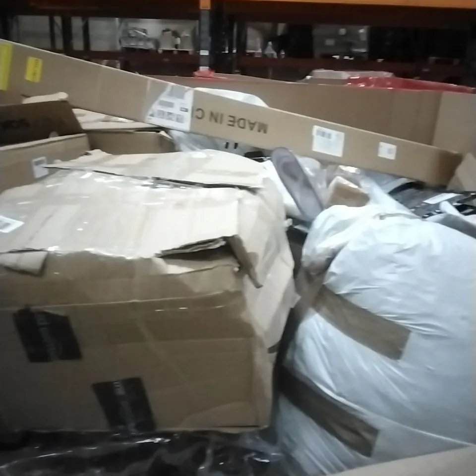 PALLET OF ASSORTED ITEMS TO INCLUDE; SMALL RUG, PROTECTIVE MIRROR FILM, MARBLE, EFFECT FILM 