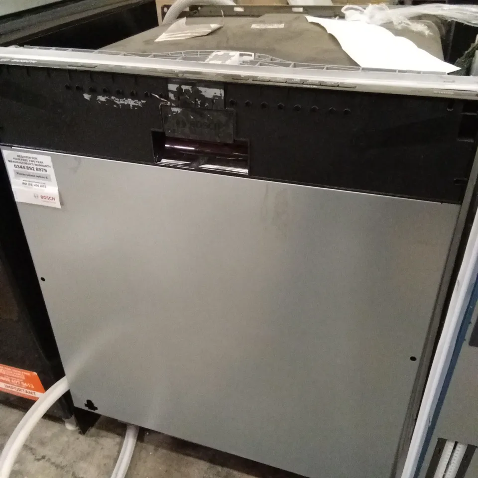 BOSCH SERIES 2 SMV2ITX18G FULL-SIZE FULLY INTEGRATED WIFI-ENABLED DISHWASHER