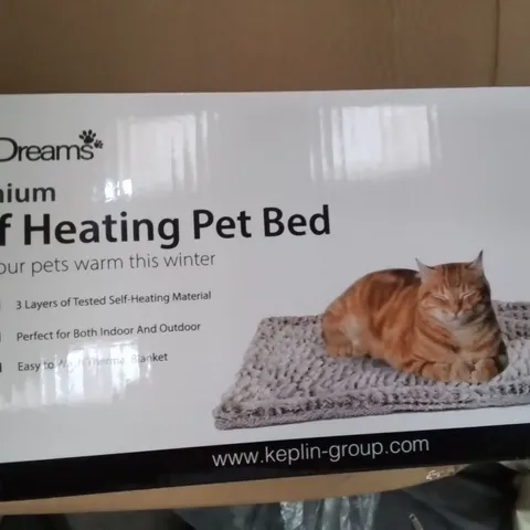 BOXED FURDREAMS X12 SELF HEATING PET BED