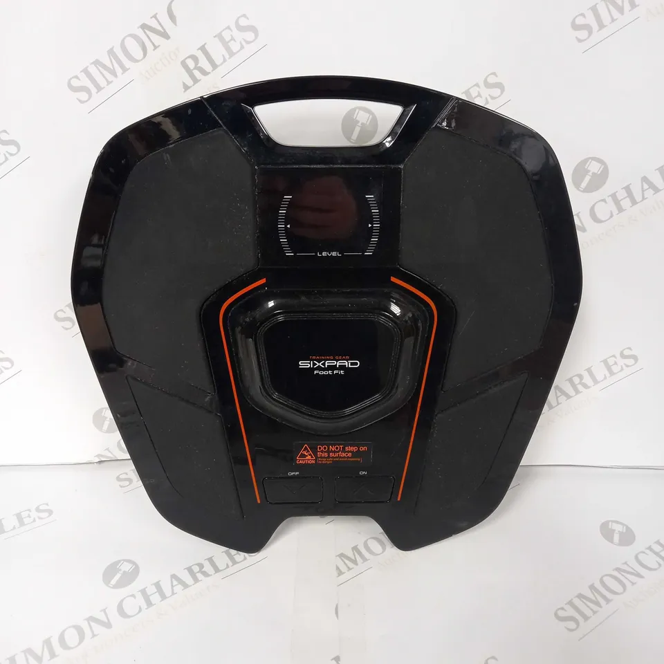 SIXPAD FOOTFIT EMS TRAINING DEVICE - BATTERY OPERATED
