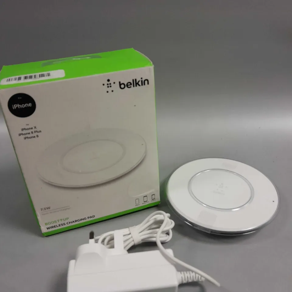 BOXED BELKIN 7.5W BOOST-UP WIRELESS CHARGING PAD 
