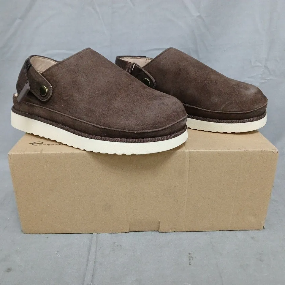 BOXED PAIR OF EVELLYHOOTD SLINGBACK SHOES IN BROWN SIZE EU 37