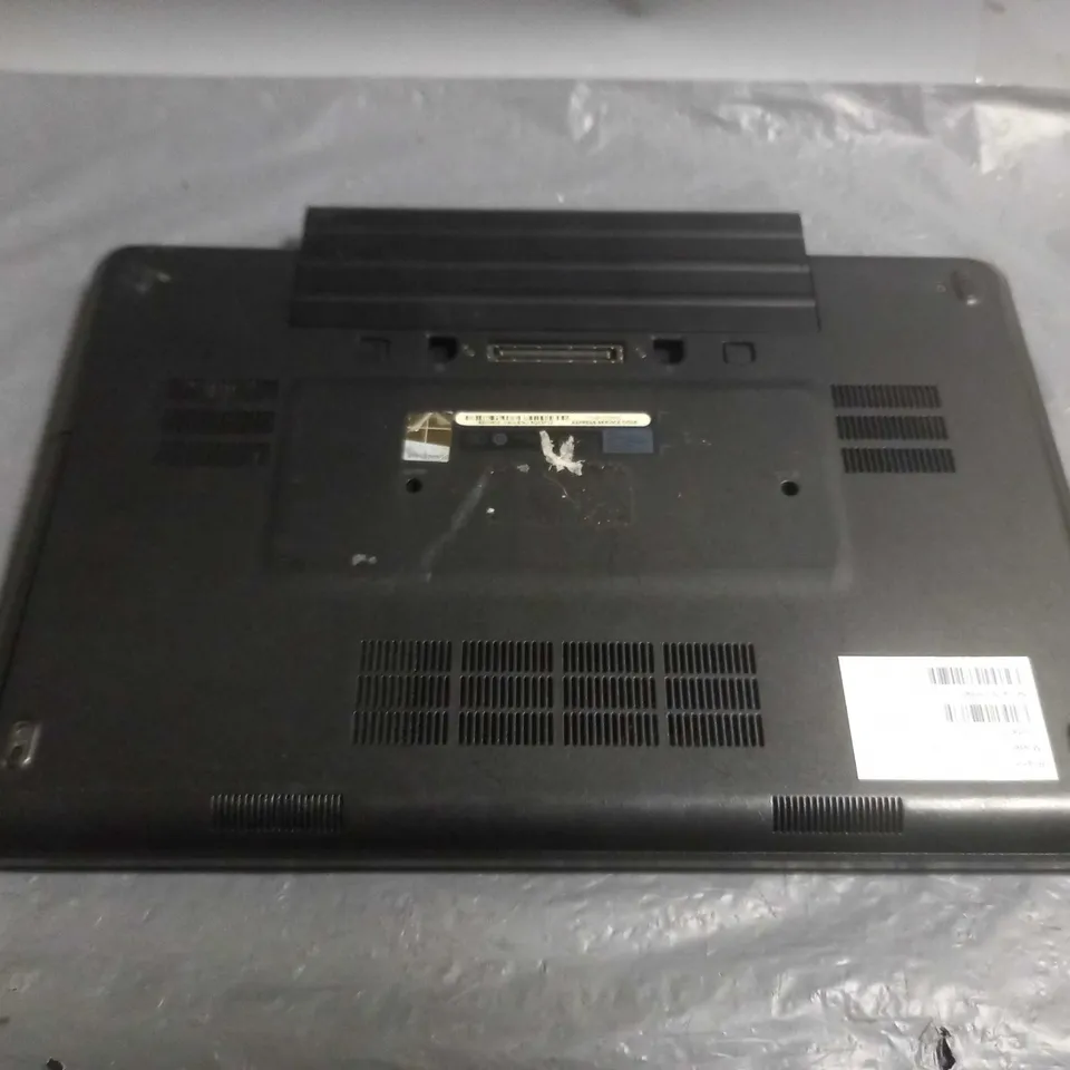 DELL LATITUDE E5540 LAPTOP