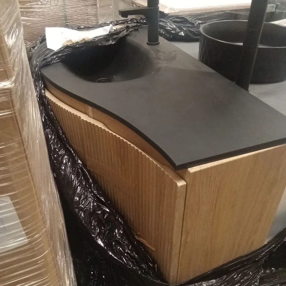 PALLET TO CONTAIN 2 QUALITY DESIGNER BATHROOM VANITY UNITS WITH BASIN AND MIXER
