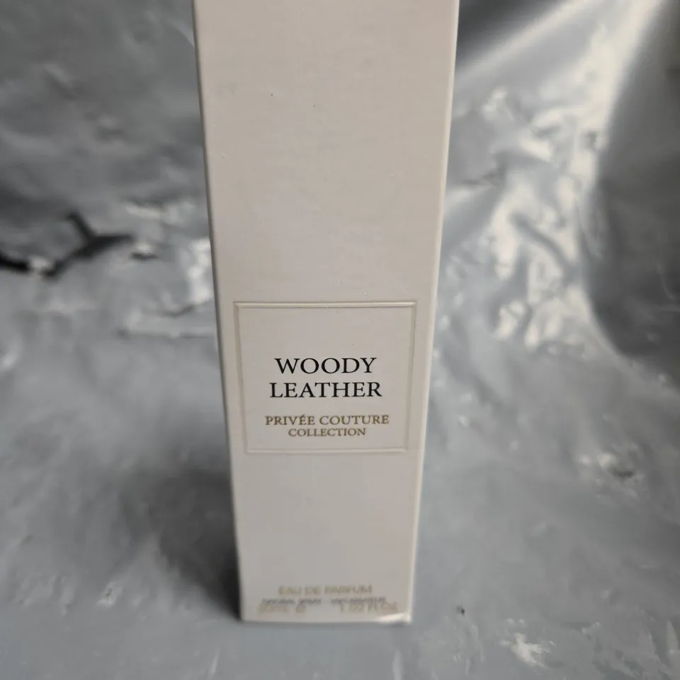 BOXED WOODY LEATHER PRIVEE COUTURE COLLECTION EAU DE PARFUM 30ML
