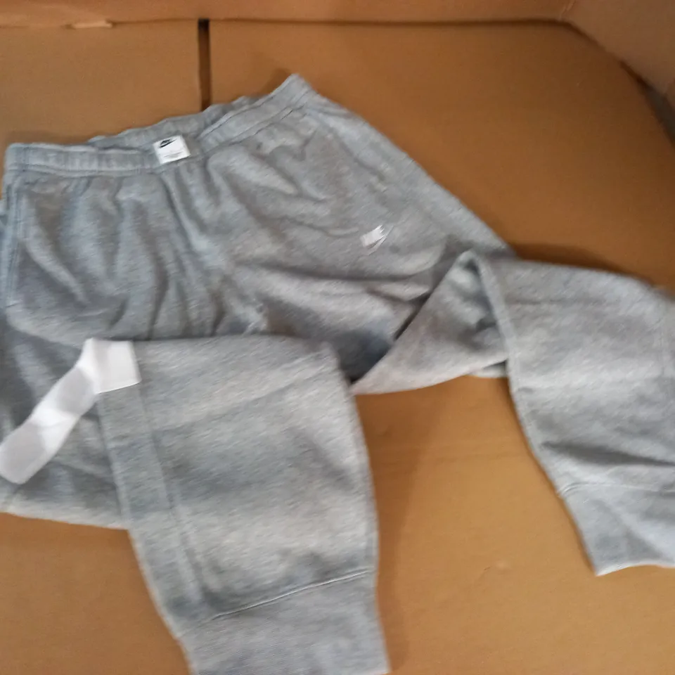 NIKE GREY JOGGERS - M